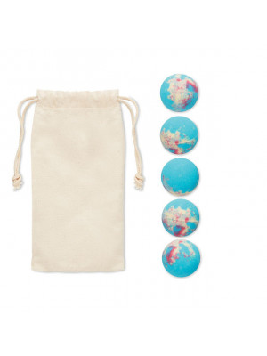 Effervescent bath bombs in cotton pouch