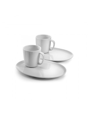 White Porcelain Set Consisting Of 2 370ml Mugs And Oval Plates