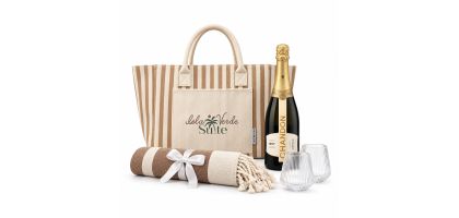 The Sun & Sip Gift Set