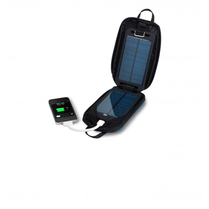 Solarmonkey Adventurer charger