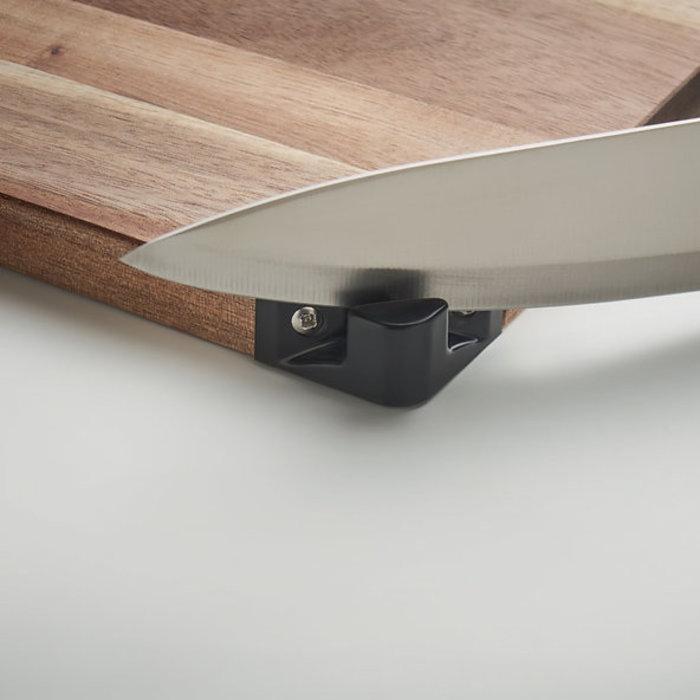 Acalim Cutting board with knife sharpener